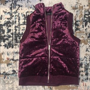 Large Takara girls purple vest